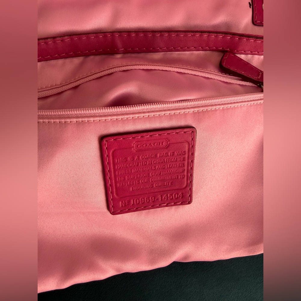 Y2K Coach Peyton Signature Pink Flap Shoulder Bag 14504 - Picture 13 of 16